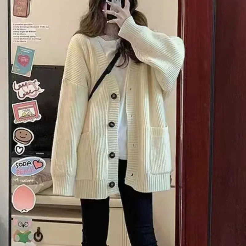 Zyrana V-Neck Loose Knit Cardigan