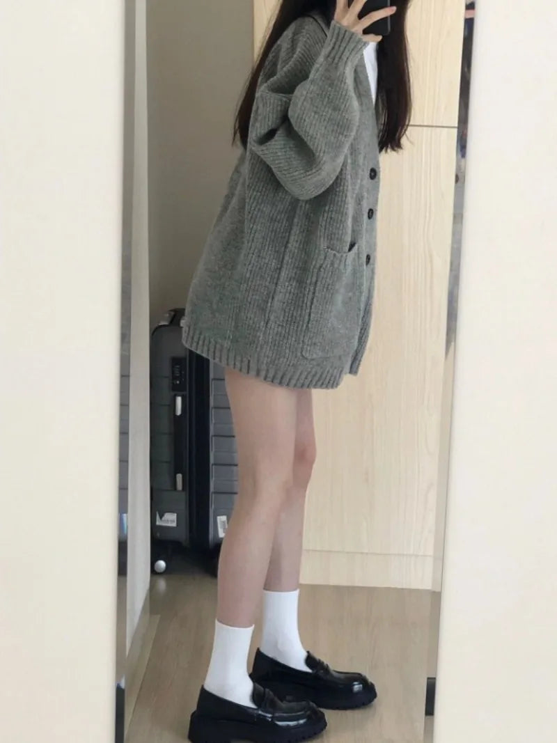Zyrana V-Neck Loose Knit Cardigan