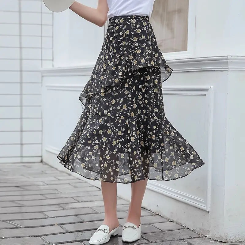 Zyrana Vintage Floral Midi Skirt