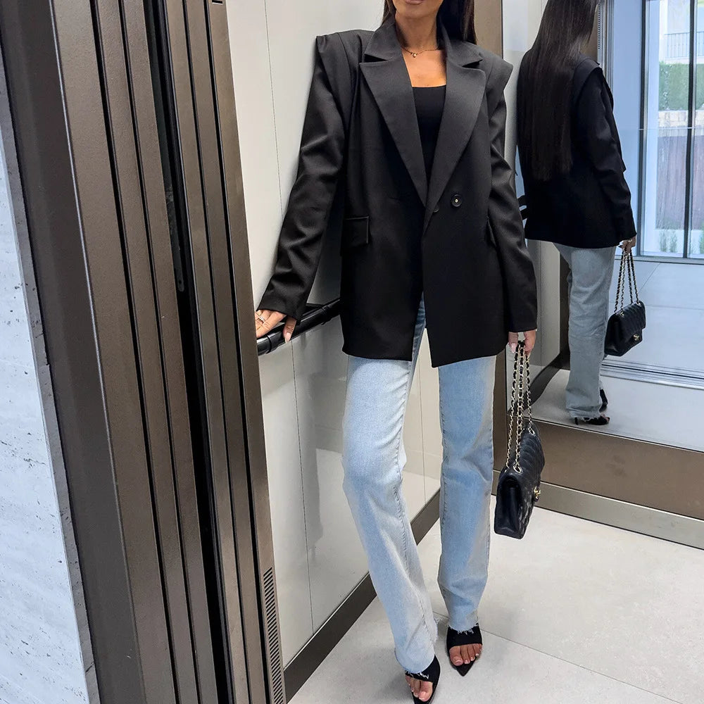 Zyrana Elegant Double-Breasted Blazer