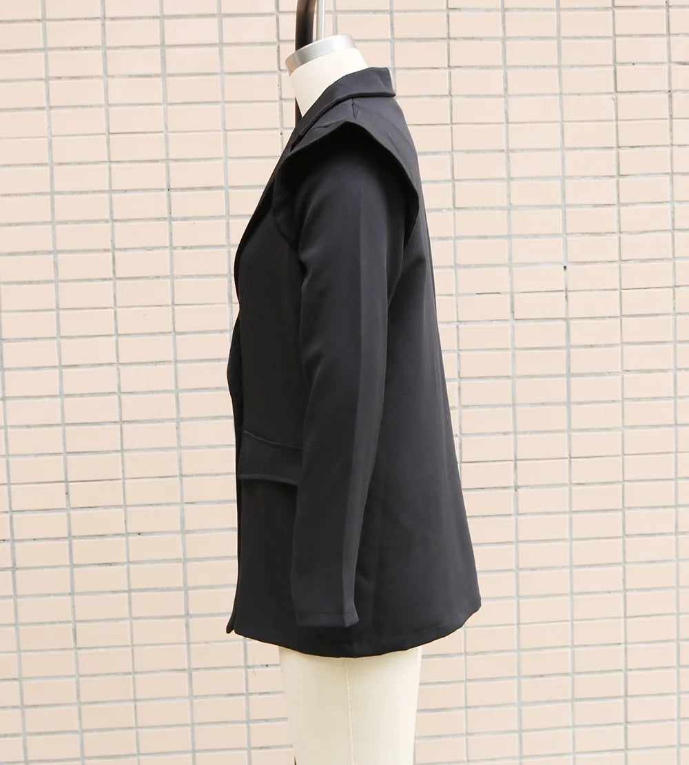 Zyrana Elegant Double-Breasted Blazer
