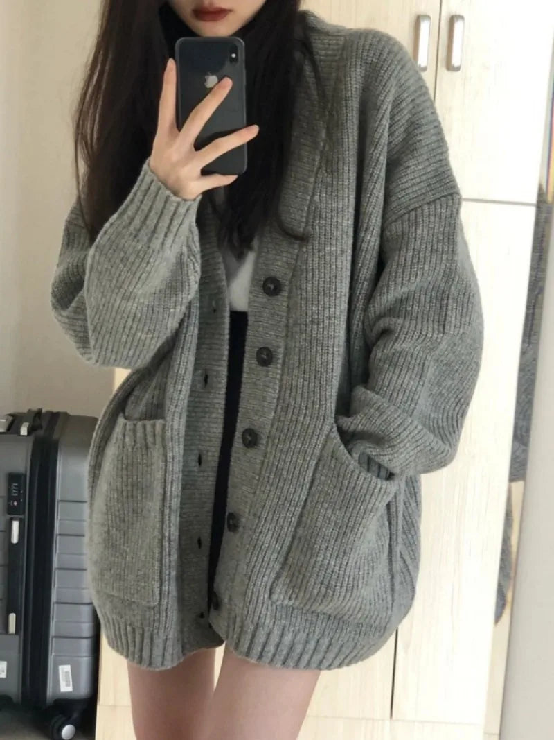 Zyrana V-Neck Loose Knit Cardigan