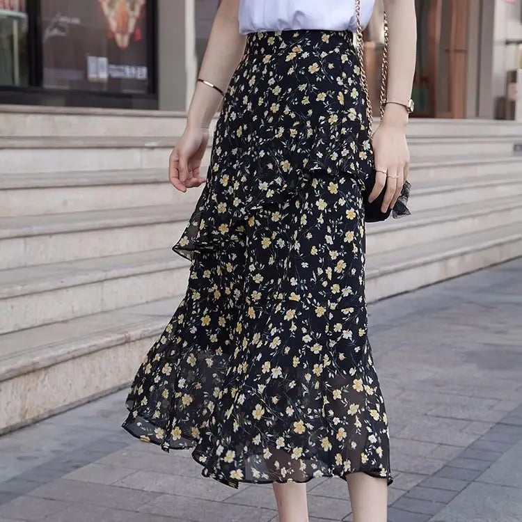 Zyrana Vintage Floral Midi Skirt