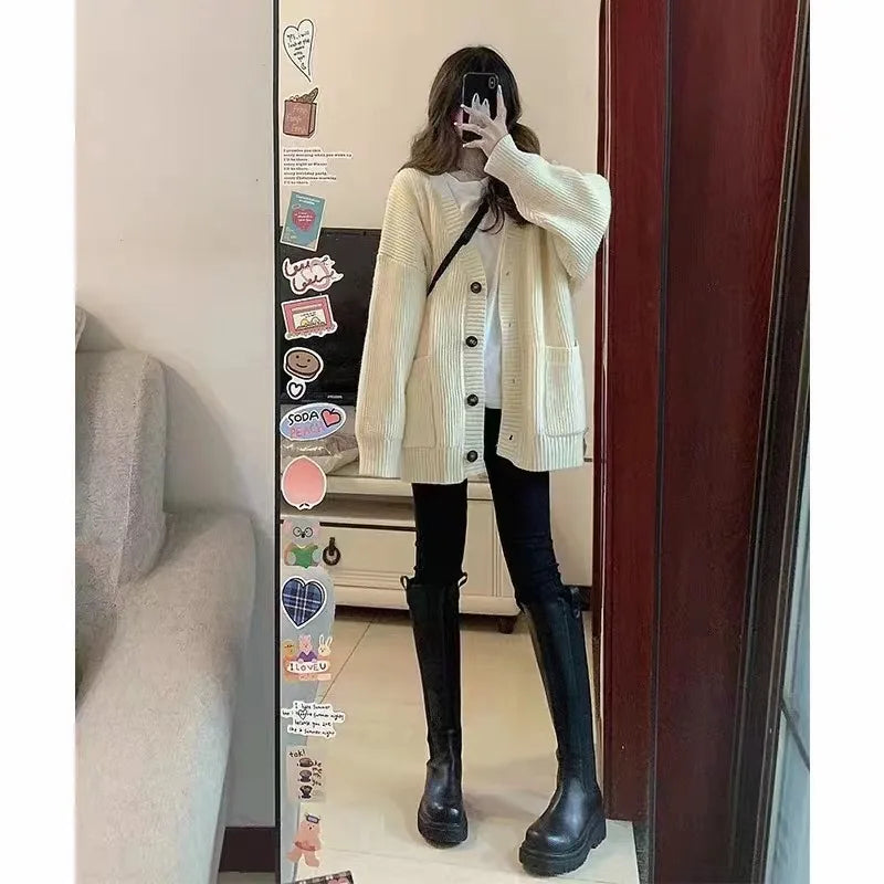 Zyrana V-Neck Loose Knit Cardigan