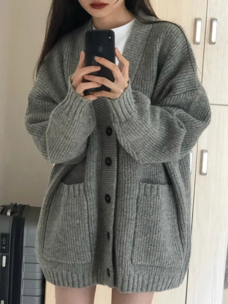 Zyrana V-Neck Loose Knit Cardigan